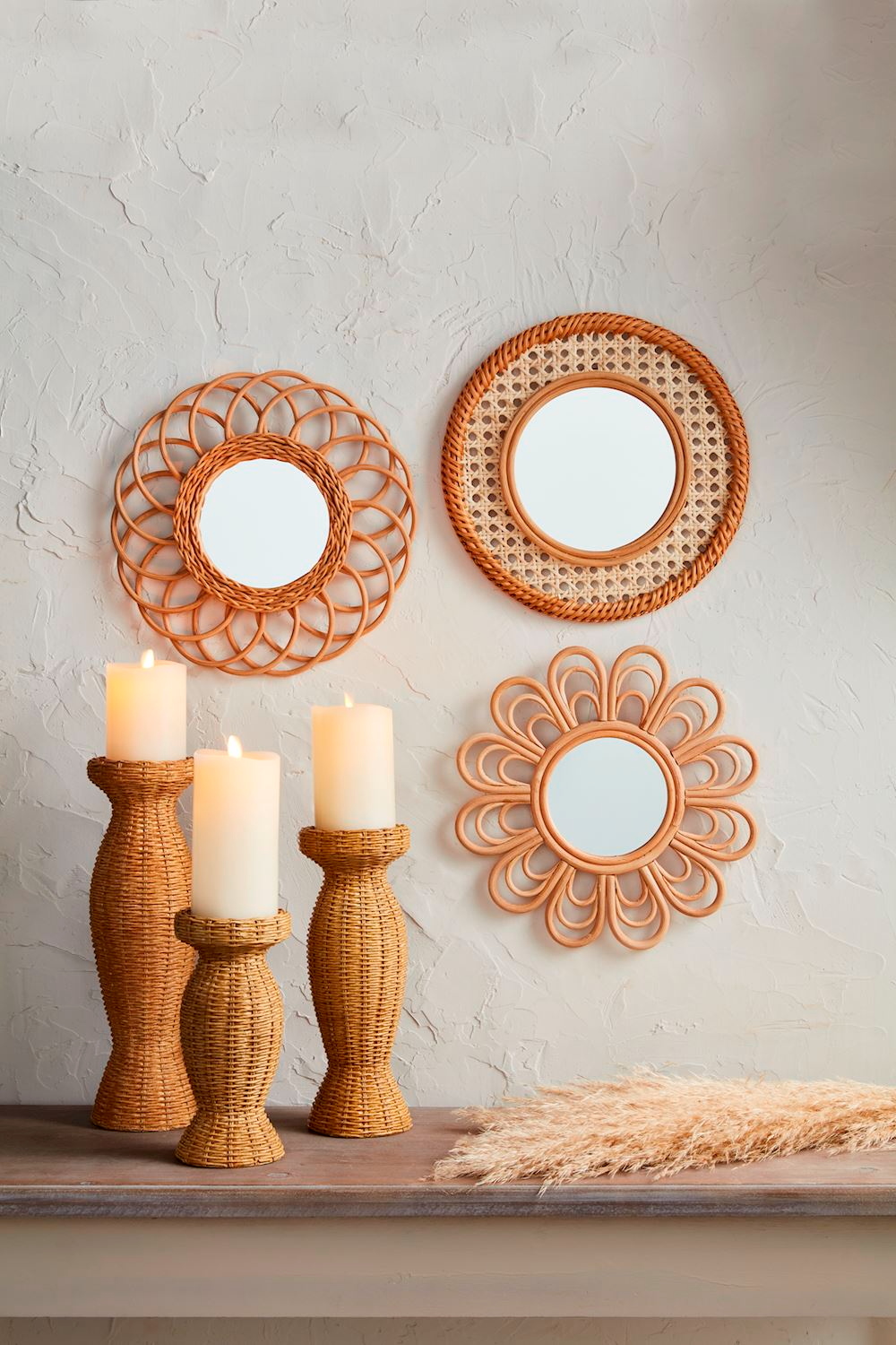 MUD PIE FLOWER WOVEN MIRROR