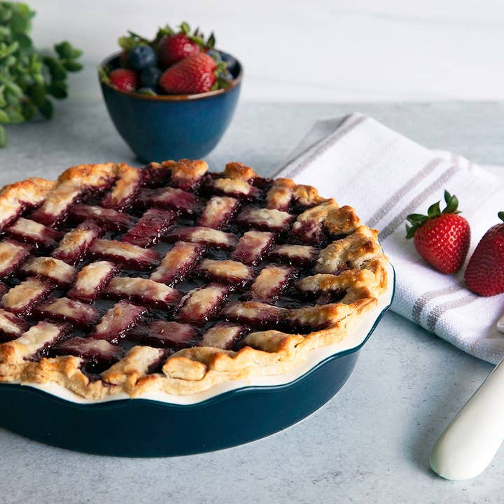 ROUND CERAMIC PIE DISH NAVY BLUE