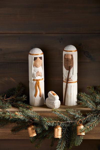 MUDPIE NATIVITY CARVED SITTERS SET
