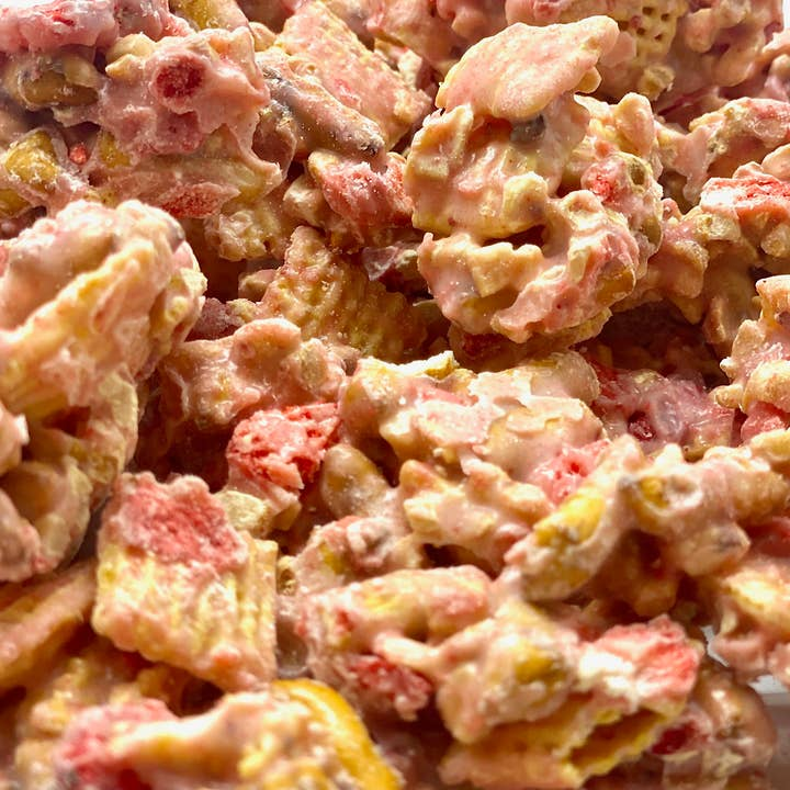 CHUNK NIBBLES 4.25 OZ STRAWBERRY