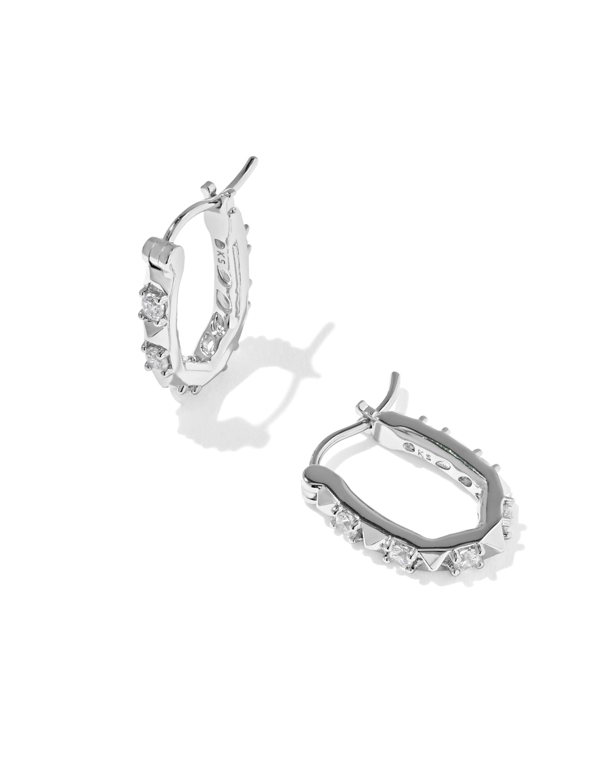 KENDRA SCOTT FATE HUGGIE EARRINGS SILVER WHITE