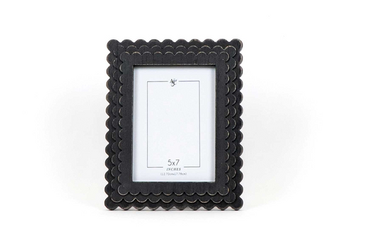 WOOD SCALLOP FRAME - 5X7 BLACK