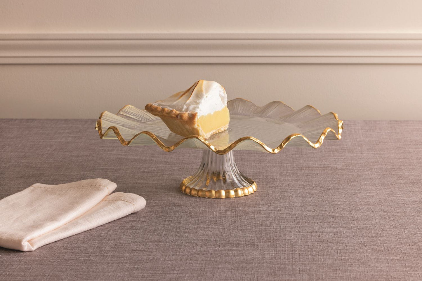 Mud Pie Gold Edge Ruffle Cake Stand
