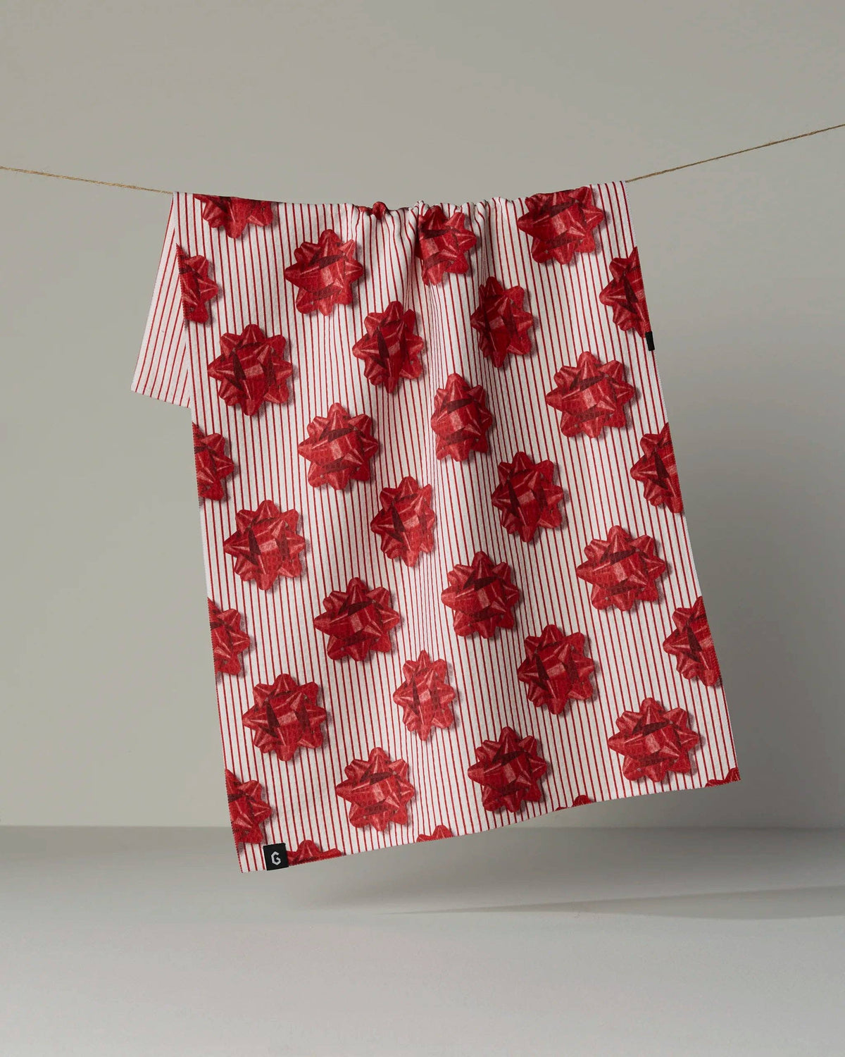 Perfectly Wrapped Luxe Kitchen Towel - Holiday 2026