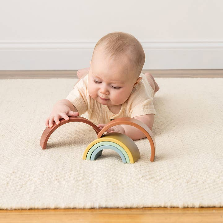 RITZY RAINBOW™ STACKING TOY