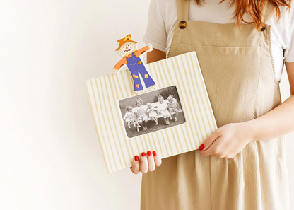 NEUTRAL SKINNY STRIPE MINI RECTANGLE FRAME