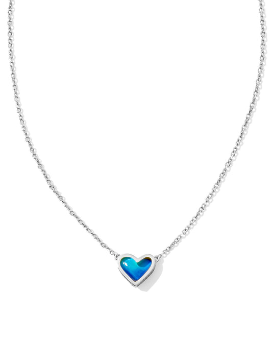 KENDRA SCOTT FRAMED ARI HEART SHORT PENDANT NECKLACE SILVER MOOD STONE