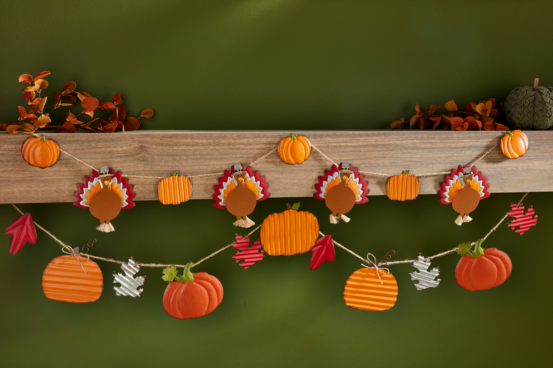 MUD PIE PUMPKIN & LEAVES GARLAND